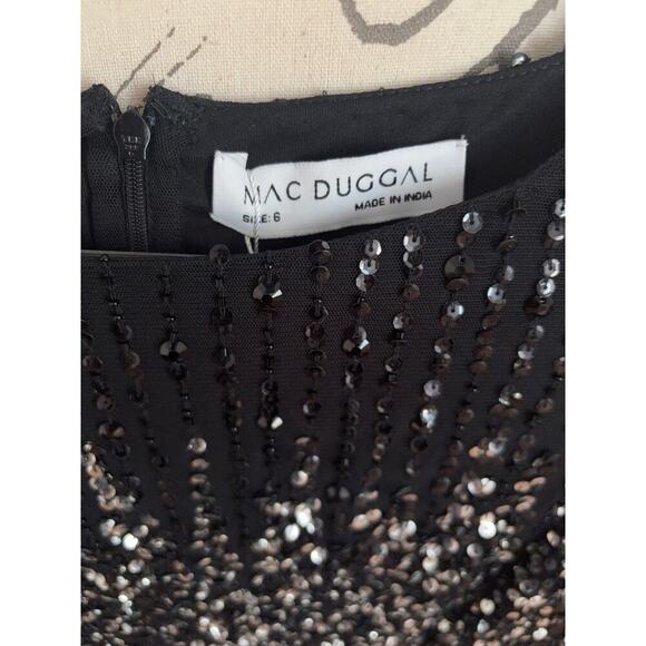 B69 Mac Duggal Long Gown Womens 6 Sequined Glam Formal  Modest Elegant Sparkly - Picture 10 of 10